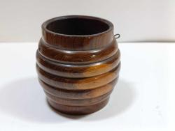 K111----ESKİ EL YAPIMI FIÇI ŞEKLİNDE KAPAKSIZ KUTU