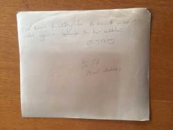 TÜRKİYE CUMHURİYETİ ESKİ BAŞBAKANI BÜLENT ECEVİT'İN BÜYÜK BOY ORİJİNAL AJANS-BASIN FOTOĞRAFI - 23 x 19 cm EBADINDA - BAŞBAKAN BÜLENT ECEVİT, CHP'NİN 1979 KURULTAYINA EŞİ RAHŞAN ECEVİT'LE BİRLİKTE KATILIRKEN ÇEKİLMİŞ BİR KARE