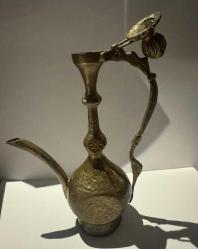 EsKi AĞAÇ MÜZAYEDE,HAKİM YARGIÇ ÇEKİCİ  ESKİLERDEN AĞAÇ YAPILI MÜZAYEDE AÇIK ARTTIRMA ÇEKİCİ  SAĞLAM VE ÇOK İYİ KONDÜSYONDA   UÇ GENİŞLİĞİ 3,5cm,YÜKSEKLİĞİ 6,5cm   SAPLI UZUNLUĞU 22cm