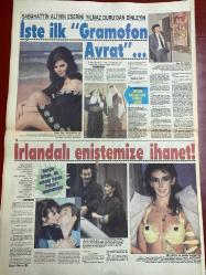 HAFTA SONU GAZETESİ DOĞUM GÜNÜ HEDİYESİ  ( Turkish Newspaper ) - 10 NİSAN 1987 - TAM TAKIM 12 SAYFADIR -Arzu-Figen Say-Yılmaz Duru-Türkan Şoray-Faruk Peker-Burçin Orhon-Sezen Aksu-Ahu Tuğba-Halis Kalkavan-Semiha Yankı-Recep Kaymak-Rüçhan Adlı-Türkan Şoray-Melike Zobu-Sibel Turnagöl-Zeki Müren-Selami Şahin-Ünsal Kubat-Orhan Gencebay-Cüneyt Arkın-Sibel Gökçe-Nazan Şoray-Nilüfer Şehvet dizisi-Sinop’ta ayıplı günler geceler-İşte ilk Gramofon Avrat-İrlandalı eniştemize ihanet-Sinemacılar kokteylinin şarkıcı yıldızı-Kanlı aşkta son raunt-100 milyonluk şov-Gangster’in yalnız kızı-Hayatı dram-Çapkın türkücünün gizli evliliği-Yeşilçam’da bir yüz karası-Homoseksüel şarkıcıları bastılar-Fıstık gibi aktörler TV setinde seks skandalı-Figüran Arzu rezaleti açıkladı-Burçin Orhon ilk erkeği Faruk Peker’i unutmuyor-Sezen’i paylaşamıyorlar-Ahu’ya başkentte bir dayak daha-Kafası iyileşti yüzü şişti dikişleri alındı-Roma’da yılbaşı-Aynur Aydan-Hasan Fehmi Güneş-Yüksel Uzel-Engin Çağlar-Zeki Müren’-Ac