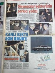 HAFTA SONU GAZETESİ DOĞUM GÜNÜ HEDİYESİ  ( Turkish Newspaper ) - 10 NİSAN 1987 - TAM TAKIM 12 SAYFADIR -Arzu-Figen Say-Yılmaz Duru-Türkan Şoray-Faruk Peker-Burçin Orhon-Sezen Aksu-Ahu Tuğba-Halis Kalkavan-Semiha Yankı-Recep Kaymak-Rüçhan Adlı-Türkan Şoray-Melike Zobu-Sibel Turnagöl-Zeki Müren-Selami Şahin-Ünsal Kubat-Orhan Gencebay-Cüneyt Arkın-Sibel Gökçe-Nazan Şoray-Nilüfer Şehvet dizisi-Sinop’ta ayıplı günler geceler-İşte ilk Gramofon Avrat-İrlandalı eniştemize ihanet-Sinemacılar kokteylinin şarkıcı yıldızı-Kanlı aşkta son raunt-100 milyonluk şov-Gangster’in yalnız kızı-Hayatı dram-Çapkın türkücünün gizli evliliği-Yeşilçam’da bir yüz karası-Homoseksüel şarkıcıları bastılar-Fıstık gibi aktörler TV setinde seks skandalı-Figüran Arzu rezaleti açıkladı-Burçin Orhon ilk erkeği Faruk Peker’i unutmuyor-Sezen’i paylaşamıyorlar-Ahu’ya başkentte bir dayak daha-Kafası iyileşti yüzü şişti dikişleri alındı-Roma’da yılbaşı-Aynur Aydan-Hasan Fehmi Güneş-Yüksel Uzel-Engin Çağlar-Zeki Müren’-Ac