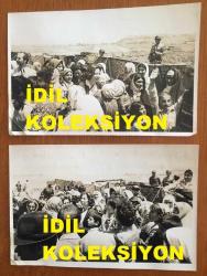 TÜRKİYE CUMHURİYETİ ESKİ BAŞBAKANI BÜLENT ECEVİT'İN EŞİ RAHŞAN ECEVİT'İN ORİJİNAL 2'Lİ AJANS-BASIN FOTOĞRAFI SETİ - 18 x 12 cm EBADINDA - BÜLENT ECEVİT'İN DOĞU GEZİSİ SIRASINDA EŞİ RAHŞAN ECEVİT'İN BÖLGEDEKİ KADINLAR TARAFINDAN İLGİLYLE KARŞILANDIĞI ANLARDA ÇEKİLMİŞ 2 FARKLI KARE, 24 TEMMUZ 1979