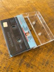 MÜSLÜM KILIÇ - SENİN YÜZÜNDEN / ÇİLELİ BAŞIM - KASET