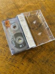 HÜNER COŞKUNER - İNCİLERİ 1 / GİDİYOR - KASET