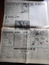 Akşam Gazetesi - Turkish Newspaper - 5 Mayıs 1959 - İsmet İnönü'nün İstanbul'a gelişi ile ilgili olayların neşri yasaklandı - CHP genel başkanı İsmet İnönü'nün İzmir'den ayrılışı gayet sessiz oldu fotoğraf - CHP milletvekilleri meclis çalışmalarına katılmadı - Irak'tan 3000 kişi daha iltica etti fotoğraf - Bessüsinde Şeyh Reşit'e bağlı Bredost kabilesi mensupları istirahatte fotoğraf - Kıbrıs Türk lideri Fazıl Küçük Dün Ankara'ya geldi - saçkıran mizahi roman yazan Aziz Nesin Yazı Dizisi - İstanbul'da bugün bu gece sinema tiyatro programı - İstanbul Ankara Radyosu programı - 19 Mayıs hazırlıkları - İstanbul erkek Lisesi'nin 75. Kuruluş yıldönümü - az gittik uz gittik yazan Aziz Nesin - Tiger hava tatbikatı dün başladı fotoğraf - Lolita yazan Vladimir Nabokov Yazı Dizisi - Brigitte Bardot'nun rakibi Jackie Lane'i uçak kazasından yıldızlar kurtardı Fotoğrafı - Fenerbahçe 4 kişilik bir mali komite kuruyor - Hollandalılar milli maçta bizi favori gösteriyorlar - Beşiktaş'ın transferleri