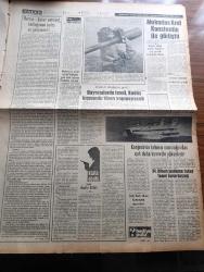 Zafer Gazetesi -  Turkish Newspaper - 3 Eylül 1968 - Çek Serabi yazan Füruzan Tekil Başmakale - Alman başbakanı Kurt Georg Kiesinger'in özel demeci Fotoğrafı - deprem felaketine uğrayan İran'da 10 bin ceset çıktı - İstanbul'da dünkü korkunç cinayet bir kadın ağabeyini iple boğdu - Maliye Bakanı Cihat Bilgehan açıkladı vergi sisteminde ıslahat yapılacak - İçişleri Bakanı Faruk Sükan açıkladı Beatnik ve Hippy'ler Türkiye'ye giremeyecek - Başbakan Süleyman Demirel 14 Eylül günü basın toplantısı yapacak - Almanya'dan askeri yardım istenecek - Turhan Feyzioğlu en büyük gericilik komünizmin çürümüş tekerlemelerine saplanıp kalmaktır dedi - yeni İngiliz tek adam güdümlü mermi sistemi Fotoğrafı - makarios Kral konstantin ile görüştü - İsrail'in Araplara jesti bayramlarda İsrail Kudüs kısmında tören yapmayacak - yeni akıma ayak uyduran Haldun Dormen plağa şarkı okuyacak fotoğraflar - sinema ve tiyatro programı - Brigitte Bardot'nun son aşkı da bitti fotoğraf - dilsizlerin maçı berabere kaldı