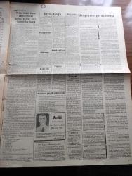 Zafer Gazetesi - Turkish Newspaper - 13 Mart 1970 - Özerklik ve Polis yazan Füruzan Tekil Başmakale - Millet meclisinin dünkü toplantısında programın görüşülmesine başlandı fotoğraf - Başbakan Süleyman Demirel dünkü meclis toplantısı sırasında  fotoğraf - Adalet Partisi adına konuşan Cavit Okayayüz muhalefetin bölücü gayreti bu defa da hüsrana uğrayacak dedi - ODTÜ'de işçiler tahrik ediliyor - öksüzlerin kına gecesi fotoğraf - Kıbrıs'ta tedhiş bir hal çaresini çabuklaştıracak - Kara Kartal yazan ve çizen Engin Uç - Yüz Yetmiş Dokuzuncu Tekrar yazan Tarık Buğra - Gina Lollobrigida mektubunu yayınlayan dergiyi mahkemeye veriyor fotoğraf - Japonya gemilerini Elektronik beyin ile çalıştıracakmış - Füsun Önal nişanlısı Cahit Oben'i unuttu fotoğraf - Mithatpaşa stadında yarınki heyecanlı maç Beşiktaş Bursaspor - Garbis konuştu Cemal Kamacı şampiyon olacak Fotoğrafı - Yarın 19 Mayıs stadı'nda Çetin bir maç var Ankaragücü Göztepe - Can Bartu'nun durumunu tespit etmek için  film seyredilecek