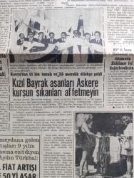 Zafer Gazetesi - Turkish Newspaper - 13 Nisan 1974 - İstanbul gazetesinde çıkan asılsız haberle ile ilgili olarak açıklamada bulunan Ankara baro Başkanı Yekta Güngör Özden Fotoğrafı - CHP Milli Selamet Partisi koalisyonu zam için kuruldu diyen Adalet Partili Selahattin Kılıç - Ecevit hükümetine güvensizlik yaygın hal alıyor - bir dergiye göre CHP Ticaret odalarını ele geçirmek için tamim yapmış - Konya'dan 65 bin imzalı ve 316 metrelik dilekçe geldi Kızıl bayrak asanları askere kurşun sıkanları affetmeyin Fotoğrafı - kanun çıkarsa Demokrat Parti ismi kullanılacak - İhtar mitingi bugün beyazıt'ta Fotoğrafı - Kore'de savaşanlara göre Barış'ın en kestirme yolu savaştan geçer - dünya barolar Birliği 1980 Kongresi Türkiye'de toplanacak - genelkurmay Başkanı Orgeneral Semih Sancar yurda döndü - televizyonda bugün - önce spor ahlakı idareci gözü ile Temel Budak - Bolulu futbolcu Sinan Beşiktaş forması giyeceğim dedi Fotoğrafı - Galatasaray Adana Demirspor maçı - Gençlerbirliği Sivas Maçı