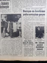 Zafer Gazetesi - Turkish Newspaper - 13 Nisan 1974 - İstanbul gazetesinde çıkan asılsız haberle ile ilgili olarak açıklamada bulunan Ankara baro Başkanı Yekta Güngör Özden Fotoğrafı - CHP Milli Selamet Partisi koalisyonu zam için kuruldu diyen Adalet Partili Selahattin Kılıç - Ecevit hükümetine güvensizlik yaygın hal alıyor - bir dergiye göre CHP Ticaret odalarını ele geçirmek için tamim yapmış - Konya'dan 65 bin imzalı ve 316 metrelik dilekçe geldi Kızıl bayrak asanları askere kurşun sıkanları affetmeyin Fotoğrafı - kanun çıkarsa Demokrat Parti ismi kullanılacak - İhtar mitingi bugün beyazıt'ta Fotoğrafı - Kore'de savaşanlara göre Barış'ın en kestirme yolu savaştan geçer - dünya barolar Birliği 1980 Kongresi Türkiye'de toplanacak - genelkurmay Başkanı Orgeneral Semih Sancar yurda döndü - televizyonda bugün - önce spor ahlakı idareci gözü ile Temel Budak - Bolulu futbolcu Sinan Beşiktaş forması giyeceğim dedi Fotoğrafı - Galatasaray Adana Demirspor maçı - Gençlerbirliği Sivas Maçı