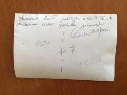 TÜRKİYE CUMHURİYETİ ESKİ BAŞBAKANI BÜLENT ECEVİT'İN İSTANBUL GEZİSİNDE KENDİSİNİ KARŞILAMAK ÜZERE YOLLARA DİZİLEN HALKIN ORİJİNAL AJANS-BASIN FOTOĞRAFI (KAĞIT BASKI) - 18 x 12 cm EBADINDA -  2 EYLÜL 1974