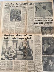 ZAFER GAZETESİ HAFTA SONU İLAVESİ DOĞUM GÜNÜ HEDİYESİ- 5 TEMMUZ 1953 - TURKİSH NEWSPAPER -Rita Hayworth-Marilyn Monroe-Vera Ellen-Charles Boyer-M. Şerif Alyanak-Pat Cummings-Michael-Somerset Maugham-Kont Humberstone-Prenses Helene-Prenses Elizabeth-Kral Baudouin-Rahibe Elizabeth-Murat Girey-Zuhal Kartal- Kıtalar birleştiren büyük tüneller devrine girdik-Sigortacı gözü ile en tehlikeli meslekler-Denizden elde edilen servetler-Kocasının gözü ile Marilyn Monroe-Rita Hayworth’un çevirdiği yeni filmi-Röportaj nasıl yapılır-Bir avuç kömürden 200 çeşit kimyevi madde elde ediliyor-Bunları hiç duydunuz mu?-Altın Zincir-Charles Boyer Don Juan olmaktan niçin vazgeçti?-Gözler-Fransa’da kral zadelere rağbet-Marilyn Monroe’nun tahtı tehlikeye girdi-Seçme ecnebi karikatürleri