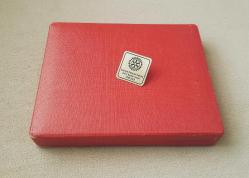 ROTARY İNTERNATİONAL SUADİYE ROTARACT KULÜBÜ DEVİR TESLİM TÖRENİ ROZETİ - MADALYA  C2797