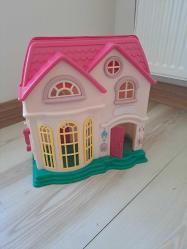 Oyuncak Bebek Evi