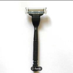Gillette Mach 3 Siyah metal sapı +.3 yedek bıçak