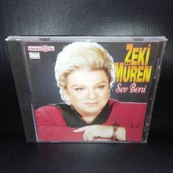 CD Zeki Müren sev beni albümü. Orijinal. 1989 Türküola ALMAN baskı. Disk 10 üzerinden 8.5 Sorunsuz çalışıyor. Koleksiyonluk