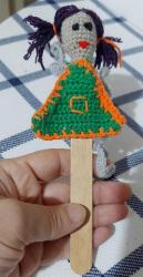 CİCİ KIZ KİTAP AYRACI