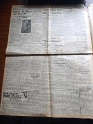 Tasviri Efkar Gazetesi - Turkish Newspaper - 16 Ağustos 1940 - İngiltere için dehşet haftası yazan Ebuzziya Zade Velid Başmakale - Reisicumhur İsmet İnönü Alman Elçisi İle görüştü - Moskova elçimiz Ali Haydar Aktay akşam Sovyet vapurundan çıkarken fotoğraf - başvekil Refik Saydam İstanbul'a geliyor - Sovyetler Fin hududuna 28 fırka yığdılar - Arnavutluk'ta İtalya'ya karşı isyan - bir Yunan harp gemisi batırıldı - İngiltere taarruza geçecek - ekmek meselesi belediye cezaları fırınlar arasında taksim ediliyor - İngiltere için dehşet haftası - Hitler Ordu erkanı ile görüştü - Alman hava taarruzuna en çok maruz kalan İngiliz şehirlerinden Liverpool fotoğraf - İsmet İnönü'nün köylülerle hasbihali - Orhan Seyfi'nin söyledikleri konuşan Kandemir - at yarışlarının sonu - hikaye bir sanat sırrı yazan Mahmut Yesari Yazı Dizisi - halk plajından para alınmayacak - Türk şehri neydi ne olmalıdır yazan Hilmi Ziya Ülken - yüzme teşvik müsabakaları - Tuzla İçmeleri - Poker tıraş bıçakları - Yeni kolej