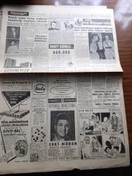 Hürriyet Gazetesi -  Turkish Newspaper - 20 Temmuz 1958 - Rusya çıkar yolu masaya oturmakta buldu - Kruşçef bir Yıldırım mesajı ile konferansın 22 temmuz'da Cenevre'de toplanmasını istedi - Amerikan deniz piyadeleri Lübnan'a böyle çıktılar fotoğraflar - Doktor Fazıl Küçük Kıbrıs'a Türk birliklerinin gelmesini istedi - Lefkoşa'da EOKA'ya karşı Türk kadınları gösteri yaptı fotoğraf - Amerika Avrupa'ya hususi tarzda hazırlanmış tümenler gönderiyor - Ortadoğu sarılıyor İngilizler Dün libya'ya kadar asker çıkardılar - ordinaryus profesör Tahir Taner'in açıklaması - İsmet İnönü iktidara iç münakaşada itidal tavsiyesinde bulundu - İstanbul'da bugün bu gece sinema ve tiyatro programı - Zeki Müren Tepebaşı bahçesinde - Ingrid Bergman ile Rosselini boşandı fotoğraf - Mediha Demirkıran Büyükdere beyazparkta - futbol federasyonunun dünkü Yeni kararı ile Türkiye ligi Bu yıl yapılacak - Fenerbahçe Defterdar maçı fotoğraf - Kınalı Burgaz iddialı futbol karşılaşması bugün yapılıyor - atletizm Bayramı