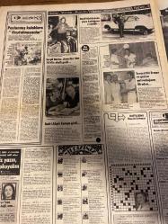 HAFTA SONU GAZETESİ DOĞUM GÜNÜ HEDİYESİ  ( Turkish Newspaper ) - 5 AĞUSTOS 1983 - TAM TAKIM 12 SAYFADIR -Muazzez Abacı-Ajda Pekkan-Ayten Gökçer-Zülfü Livaneli-Tarık Akan-Gülden Karaböcek-Alpay-Zerrin Özer-Oya Aydoğan-Güngör Bayrak-Kudret Şandra-Ahmet Özhan-Kuzey Vargın-Franco Nero-Neriman Uğurlu-Suha Özgermi-Vedat Araz-Kamil Başaran-Sami Başaran Bu evi Muazzez Abacı’ya kim aldı?-Kızım için yaşıyorum Kızım için yaşayacağım-Ajda’nın ağladığı gece-Ve yağmurdan sonra-Zülfü ile İstanbul sokaklarında-Güzele ne yakışmaz-Zeki Müren Şov-Gâvur Dağları’nda gâvur işkencesi-Oğlum için savaşırım-İşte yeni baştan yaratılan Zerrin-Gazino operasyonu-Oya Aydoğan için silahlar konuştu-Bu yuva Güngör Bayrak yüzünden yıkıldı-Bizim James Dean’e yazık oldu-Hacı hacıya fena kızdı Hayatında ilk kez bir yuvaya sahip olmanın mutluluğunu yaşıyor-20 milyonu gözünü kırpmadan sayan bir hovarda mı yoksa Abacı’nın dördüncü kez evleneceği adam mı?-Bu gözyaşları ne zaman dinecek?-Bu da sevgi sağanağı-Polislerle hatıra f