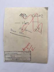 ŞARKICI NECO ve OYA GERMAN'IN ORİJİNAL FOTOĞRAFI 15 x 12 cm EBADINDA - KALİPSU KRALİÇESİ OYA GERMAN ve ŞARKICI NECO YEMEK SIRASINDA BİRBİRLERİNE SARILIP POZ VERİRLERKEN ÇEKİLMİŞ BİR KARE