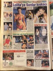 HAFTA SONU GAZETESİ DOĞUM GÜNÜ HEDİYESİ  ( Turkish Newspaper ) - 11 AĞUSTOS 1999 - TAM TAKIM 20 SAYFADIR -Hülya Avşar-Kayahan-Zehra-Sezen Aksu-Özer Ahıska-Uğur Güneri-Tarkan-Orhan Gencebay-Sevim Emre-Faruk Kocabaş-Kenan Doğulu-Bülent Ersoy-Cem Adler-Şebnem Özinal-Özgür Özgülgün-Salih Keçeci-Ajda Pekkan-Adnan Şenses-Selçuk Ural-Özcan Morgül-Hülya Avşar-Harika Avcı-Çelik-Özgü Kavruk-Sonay Saygın-Barış Kocaoğlu-Şebnem Ferah-Sertab Erener-Demir Demirkan-Sibel Tüzün-Fato-Güner Ümit-Serap Aksoy-Engin Koç-Çetin Cengiz-Ebru Gündeş-Gökhan Tepe-Ebru Güleryüz-Yasemin Kozanoğlu-Yavuz Bingöl-Serdar Ortaç-Serdar Ortaç-Burcu-Ayşegül Aldinç-Melda Doğan-Ceset Tezel-Pınar Aydınlar-Tolga Sağ-Güllü-Tuğyan-Gürol Gülter-Selin Avcı-Cengiz Karavan-Özdal Aslaner-Alinç Pakel-Bilir Kocabıyık-Nükhet Doğan-Esra Balamir-Cemser Tezel-Mustafa Altıoklar-Demet Şener-Arzu Yanardağ-Nadide Sultan-Hakan Ural-Sibel Küçük