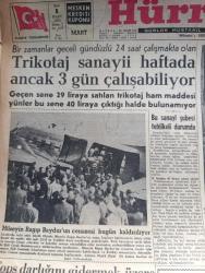 Hürriyet Gazetesi - Turkish Newspaper - 8 Mart 1955 - Trikotaj sanayii haftada ancak 3 gün çalışabiliyor - Cumhurreisi Celal Bayar ve bayan Reşide Bayar dün akşam Kral 2. Faysal şerefine verdiği ziyafette fotoğraf - hafif bir rahatsızlık geçiren Celal Bayar Dün öğleden önce istirahat etti - Tops darlığını gidermek üzere yer fıstığından tops yapılacak - üzerlerine kadın erkek adları yazıldıktan sonra denize atılan kaşıklar fotoğraf - Hüseyin Cahit Yalçın için af veya tahliye ihtimali yok - Türk Irak paktı orta şark tarihinde yeni fasıl açtı harita - kadın satılmaz filmi şan sinemasında - Mogambo filmi yeni Melek sinemasında - Milli Piyango Dün çekildi - foto haber - Sadık mankenler fotoğraf - 5 dolar ve zeka sayesinde fotoğraf - Gripin - Deschiens kan kuvvet şurubu - İstanbul Ankara Radyosu Programı - Sulfaderme yara merhemi - Fatoş karikatür - güngörmüşler karikatür - Gökler hakimi Gordon karikatür - büyükbaba adı verilen atom intifakı