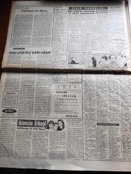 Hürriyet Gazetesi - Turkish Newspaper - 24 Temmuz 1957 - Osman Bölükbaşı Dün tahliye edildi - Osman Bölükbaşı Dün tahliye edildikten sonra Ankara merkez cezaevinin önünde kendisini karşılayanlar arasında fotoğraf - 5 yaşındaki Ayşegül Osman bölükbaşı'nın tahliye edileceğini rüyada görmüş - Keskin ağırcezası  Müddeiumumi Lütfü Sağlat aza Halil Özveren Reis Sırrı Kalaycıoğlu ve Aza Nihat Sağın Alp fotoğraf - Atatürk üniversitesinin temeli Dün Erzurum'da törenle atıldı - Reisicumhur Celal Bayar dün gümüş bir pala ile Erzurum'da Atatürk üniversitesinin temeline ilk harcını koyarken yanında Adnan Menderes fotoğraf - dahiliye vekili Namık Gedik dün halde fiyatları tetkik ederken - Türkiye Kıbrıs'ı Taksim tezinden dönmüyor - ikimizin erkeği yazan Vicki Baum Yazı Dizisi - Hürriyet şehitleri için tören yapıldı fotoğraf - Amerikalı iş adamları Ankara'da dün bir basın toplantısı yaptı fotoğraf  - Karagöz hokkabaz skeç elektrikli kukla Hakkı Molla - Beşiktaş İsveç'te - 19 Mayıs stadı açılıyor
