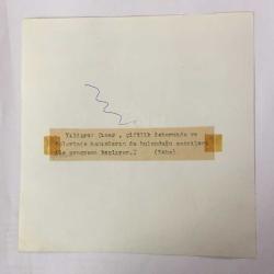 TÜRK HALK MÜZİĞİ SANATÇISI YILDIRAY ÇINAR'IN ORİJİNAL 4'LÜ FOTOĞRAF SETİ - 17 x 17 cm EBADINDA - YILDIRAY ÇINAR, HANIMLAR MATİNESİNDE 3 SAAT SÜREN ve SAHNEYE KOYUN-KOÇ GETİRDİĞİ KONSERDE TÜRKÜ OKURKEN ÇEKİLMİŞ 4 FARKLI KARE... ÖZEL ARŞİV