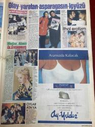 HAFTA SONU GAZETESİ DOĞUM GÜNÜ HEDİYESİ  ( Turkish Newspaper ) - 17 ARALIK 1997  - TAM TAKIM 20 SAYFADIR -Seda Sayan-Burak Çakır-Hande Ataizi-Fikret Kuşkan-Alev Gürsoy-Onur Akın-Elvan Göktaş-Yılmaz Morgül-Reha Muhtar-Ayşecik-Yüksel Güner-Gülden Aydın-Suat Suna-Zeynep Sude-Sevda Aydan-Tekin Akmansoy-Arzu Atabey-Mehmet Ali Alabora-Sanen Seylan-Aysun Kayacı-Ferhat Yılmaz-Emre Altuğ-Deniz Akkaya-Gökhan Alkan-Özcan Deniz-Ümran Hekimoğlu-Ajda Pekkan-Barış Manço-Hülya Koçyiğit-Kadir İnanır-Neslihan Kozanoğlu-Ertan Tazegül-Levent Çakır-Cem Yılmaz-Eric Ustaalioğlu-Torak Şener-Ebru Yaşar-Fulya Soysal-Haldun Dormen-Lale Mansur-Melike Zobu-Efsun Taner-Mine Çayıroğlu-Birsen Menekşeli-Hülya Avşar-Nehir Erdoğan-Nur Yerlitaş-Ogün Ferener-Augusto Okacha-Cengiz Umar-Yahya Demirel-Meral Erden-Akkan Okan-Yılmaz Morgül-Emine Ün-Volkan Severcan-Müge Özmangüç-Serdar Gökalp-Zeynep Beşler-Ayrık Demet Banu-Sinem Bilgiç-Ebru Gündeş-Derhan Durak-Aydın Koca-Şükrü Saracoğlu