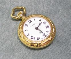 ViNTaGe HENO KuRMaLı KOLYE SAAT.....SWISS