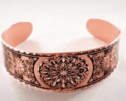 Yeni tasarım Bakır Kelekçe Bilezik , saf bakır bileklik bilezik. Ağzı açık, her bileğe uyar. Kararmaz.5 farklı model