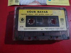 UĞUR BAYAR CİĞERİMİN KÖŞESİ SENİ GÖRDÜM NEŞEM GELDİ KASET