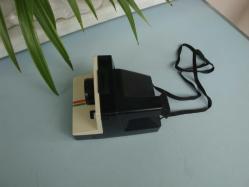 POLAROID LAND CAMERA - 1000 OneStep  ( FOTOĞRAFI ANINDA ÇIKARAN ) KOLEKSİYONLUK  NADİR MODEL FOTOĞRAF MAKİNESİ - Made U. K.