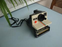 POLAROID LAND CAMERA - 1000 OneStep  ( FOTOĞRAFI ANINDA ÇIKARAN ) KOLEKSİYONLUK  NADİR MODEL FOTOĞRAF MAKİNESİ - Made U. K.