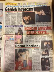 HAFTA SONU GAZETESİ DOĞUM GÜNÜ HEDİYESİ  ( Turkish Newspaper ) - 25 OCAK 1991  - TAM TAKIM 8 SAYFADIR -Mehmet Ali Erbil-Sibel Can-Zuhal Olcay-Hülya Koçyiğit-Emel Müftüoğlu-İlknur Bozkurt-Sevda Ferdağ-Binnaz Avcı-Müjdat Gezen-Ayşe Karanfil-Tarkan Yavaş-Ayhan Işık-Mehmet Aslan-Cem Davran-Cihan Ünal-Ayben Erman-Mehmet Ali Alabora Saddam’a ölüm-Çılgın Zuhal-Her şey vatan için-Çıplak moral ve Osmanlılık-O şimdi asker-Nene Hatun torunları-Seyirlik ikili-Feminist anne-Evli kraliçe adayı-Gerdek heyecanı-Kızından annesine evlilik resti-Porno hortladı-Savaşta hayır ama-Vatan için can feda-30 senedir içiyorum dört kez evlendim-Zerrin Özer-Leyla Gencer-Yüksel Uzel-Metin Akpınar-Recep Kamalak-Mahmut Erdal-Dilek Güney-Aysın Güleryüz-Hülya Avşar-Ahu Tuğba-Sibel Gökçe-Sayıl Akalın-Suna Yıldızoğlu-Seyhan Soylu-Hülya Koçyiğit Kürkler konuşuyor-Ayaküstü teklif-Alemyorgunu-Yeni yaşlar-Anneliğin tadı-Gecelerin adamı-Hemşeri sayılırız-Ramazan temposu-İşini biliyor-Özel gecede nonoşlu alem-Barış getiren kaza