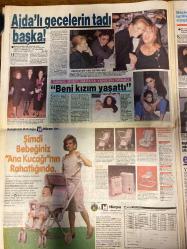 HAFTA SONU GAZETESİ DOĞUM GÜNÜ HEDİYESİ  ( Turkish Newspaper ) - 20 EKİM 1989  - TAM TAKIM 8 SAYFADIR -Asım Ekren-Harika Avcı-Hacı Tepe-Bülent Ersoy-Sibel Can-Yeliz Ayhan-Ahu Tuğba-Tanju Çolak-Hülya Avşar-Zeki Müren-Hasbi Ağa-Ajda Pekkan-Gönül Öner-Leman Sam Asım’ın kanlı gecesi-Bülent’i vuran ANAP’lı fedai-Bu kaçamak çok pahalıya patlayabilirdi-Sibel’in can katan dekolteleri-Damat 5 Yeliz 2-Ahu’ya geçmişin ağır faturası-Silahlı saldırgan ANAP’lı çıktı-Manevi babası Avşar’ın peşinde-Ajda’lı gecelerin tadı başka-Beni kızım yaşattı-Kayahan-İpek Tüter-Rutkay Aziz-Serap Aksoy-Efe Çağlayan-Sadettin Erbil-Serpil Çakmaklı-Tarık Akan-Nazan Şoray-Levent Kırca Kayahan’ı çarpan güzel-Yasaksız çift-Efe’nin erkekli alemi-Taze para çapkını-Kireçlenme eklem ağrısıyla geliyor-Hanımlar için çok çok özel-İyice sırtakilendik-Ağlatan ayrılık-7 yıl sonra ateşlenen aşk-TRT’den Kırca’ya rest-Her şey bu sahne yüzünden Hafta Sonu