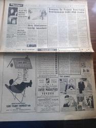Hürriyet Gazetesi - Turkish Newspaper - 29 Mayıs 1960 - Yeni Hükümet Devlet Reisi Orgeneral Cemal Gürsel Tarafından Kuruldu fotoğraf - Adnan Menderes Kaçarken Nasıl Ele Geçti - Fatin Rüştü Zorlu'nun Eşi Mücevherlerini Kaçırmak İstedi - Kabine Üyeleri kimlerdir fotoğraf - Hürriyet Şehitlerinin Mezarları Aranıyor fotoğraf - İstanbul 507 Yıl Önce Bugün Türk Olmuştu - Celal Bayar İstifa Etti - Ordunun Hürriyet Hareketini Nasıl Yaptığı Dün Açıklandı - Hapisteki Gazeteciler Dün Serbest Bırakıldılar -İsimsiz Kadın Aşk Ve His Romanı Yazan Theresa Drake Yazı Dizisi - Dedektif Nik'in Maceraları Çizgi Roman - Altay Bugün America Takımı İle Karşılaşıyor - Kalp Aldanmaz Aşk Ve Macera Romanı Çizen Faruk Geç - İskoçya Milli Maçının Yapılma İhtimali Arttı - Sophia Loren Çocuğu Olmadığı İçin Üzgün - Allah Çocukları Unuttu Yazan Oya Baydar Yazı Dizisi - John Saxon Hollywood'un En Mesut Bekarı - Ankara Ve İstanbul Dünü Nasıl Geçirdi Fotoğraflar - Büyük Ata'nın Huzurunda fotoğraf
