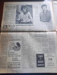 Hürriyet Gazetesi - Turkish Newspaper - 29 Mayıs 1960 - Yeni Hükümet Devlet Reisi Orgeneral Cemal Gürsel Tarafından Kuruldu fotoğraf - Adnan Menderes Kaçarken Nasıl Ele Geçti - Fatin Rüştü Zorlu'nun Eşi Mücevherlerini Kaçırmak İstedi - Kabine Üyeleri kimlerdir fotoğraf - Hürriyet Şehitlerinin Mezarları Aranıyor fotoğraf - İstanbul 507 Yıl Önce Bugün Türk Olmuştu - Celal Bayar İstifa Etti - Ordunun Hürriyet Hareketini Nasıl Yaptığı Dün Açıklandı - Hapisteki Gazeteciler Dün Serbest Bırakıldılar -İsimsiz Kadın Aşk Ve His Romanı Yazan Theresa Drake Yazı Dizisi - Dedektif Nik'in Maceraları Çizgi Roman - Altay Bugün America Takımı İle Karşılaşıyor - Kalp Aldanmaz Aşk Ve Macera Romanı Çizen Faruk Geç - İskoçya Milli Maçının Yapılma İhtimali Arttı - Sophia Loren Çocuğu Olmadığı İçin Üzgün - Allah Çocukları Unuttu Yazan Oya Baydar Yazı Dizisi - John Saxon Hollywood'un En Mesut Bekarı - Ankara Ve İstanbul Dünü Nasıl Geçirdi Fotoğraflar - Büyük Ata'nın Huzurunda fotoğraf