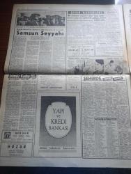 Hürriyet Gazetesi - Turkish Newspaper - 19 Mayıs 1960 - Büyük Atatürk'ün Samsuna ayak basışının 41. Yıldönümü - 19 Mayıs bayramı münasebeti ile örfi idare komutanlığı mutat donatım ve tenvirata izin verdi - örfi idarenin tebliğiyle akşam gazetesi dün 20 gün için kapatıldı - kıbrıs'taki görüşmeler yine durdu makarios hala ayak diriyor - Adnan Menderes Demirköprü barajını hizmete açtı fotoğraf - Amerika çavuşun çarptığı Yarbay Osman Günay için açılan tazminat davası sona erdi - Yahya Kemal'in mezarı yapılacak - Elvis Presley'in saçlarını kestirmesi mesele oldu - Elizabeth Taylor Musevi dinine intisap ettiği için filmleri Mısır'da gösterilmeyecek fotoğraf - Allah çocukları unuttu yazan Oya Baydar Yazı Dizisi - Hürrem Sultan yazan Feridun Fazıl Tülbentçi Yazı Dizisi - Jules Verne'in dünyanın merkezine seyahat adlı eserinin filme alınması tamamlanıyor - Muhlis Sabahattin Saadet Güneş Pathe Plaklarında - Orhan Cinemre'nin çoktan beri beklenen ilk plakları Columbia'da -Feriköy Yverdon Sport