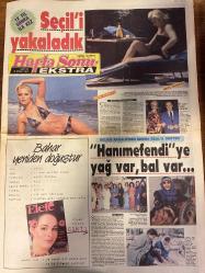 HAFTA SONU EXTRA GAZETESİ DOĞUM GÜNÜ HEDİYESİ  ( Turkish Newspaper ) - 10 NİSAN 1987  - TAM TAKIM 8 SAYFADIR -Seçil Heper-Belkıs Akkale-Semra Özal-Özer Akhisar-Leyla Sayar-Mahmut Tezcan-Gökben-Kumral-Gülsüm Hanım-Bayan Kamhi-Nerçigül Aksoy-Jale Ünal-Sema Mutlu-Hayri Ünal-Güler Mutlu-Turgut Özal-Süleyman Demirel-İnci Budak-Güneri Ağaoğlu-Erdoğan Eren-Hacı Sabancı-Ali Galip Dinçer-Hayva Kaplan-Erhan Güney-Yusuf Filibeli-Fikret Dönmez Seçil’i yakaladık-Hanımefendi’ye yağ var bal var-Bu kadroya neden nazar değmez-Sahnede Urfalı muhabbeti-Satış artıran türkücüler-Hurşen Güngöz-Zerrin Bilmen-Suzan Özüm-Rüla Haras-Barbara-Avni Koçartlı-Ruhi Koç-Esen Çiftçi-İlyer Çiftçi-Aliye Erenköy-Can Açıkgüller-Ayşe Üner-Hilmi Ercan-Yeşim Cantürk-Ertan Doğuer-Necati Aşoğlu-Tülay Yörgüç-Çetin Çalık-Ceyal Çalık-Sibel Doğruyol-Alay Çalık-Bülent Erdem-Bahaettin Erdem-Nihat Erkan-Şakir Baki-Bahaettin Balcı-Ferdi Tayfur-Seyyal Taner-Gülşen Bubikoğlu-Nur Sürer-Hüseyin Altın-Hülya Avşar-Samime Sanay-Mehmet Akarca- - İdil Koleksiyon