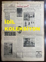 Osmanlıca Cumhuriyet Gazetesi, Orijinal Dönem Basım, (Ottoman Newspaper) - 17 Şubat 1927 - Sayı: 999 - Hicri: 15 Şaban 1345 - Karın Tahribatı: 15 Çatı Çöktü! Nüfusça Lehülhamd Zayiat Yoktur, Bin Beş Yüz Amele Caddelerde ve Sokaklarda Temizlik İle Meşguldür (Foto) Yukarıda: Karda Alışveriş - Aşağıda: Karda Mektep Çocukları - Amerika İle Münasebat-ı Siyasiyenin İadesi. Lozan Muahedesi Esasatı Dahilinde, Mektup Teati Edilecek ve Tarafeyn Mütekabilen Sefirler Gönderecektir - Yeni Bursa Meclisinde Azanın Ekserisi Türktür. Yeni İntihap Edilen Meclis-i İdare Martın Yedinci Gününden İtibaren Vazifeye Başlayacaktır - Türk-Yunan İtilafnamesi, Yunan Meclis-i Dün Gece Müzakeresine Başladı - Görüştüler Mi? Musolini İle Alman Hariciye Nazırının Gizlice Bir Mülakat Yaptıkları Söyleniyor - Gazi Paşa ve Ticaret Odası Heyeti: Ticaret Odaları Umumi Kongresinin Hürmet ve Tazimatını Gazi Paşa Hazretlerine Arza Memur Kongre Heyeti Ticaret Vekili Rahmi Bey'in Riyasetinde Olarak Bugün Kabul Edilecek