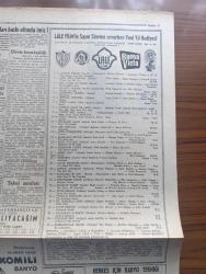 Hürriyet Gazetesi - Turkish Newspaper - 8 Aralık 1957 - Atina'ya göre İstanbul rumları baskı altında - polislere vitamin hapları verilmesine başlanmıştır fotoğraf - uçak biletleri ile döviz kaçakçılığı - Mebuslara maaş kesmek cezası - defileli çay fotoğraf - Kıbrıs'ta 3 Türk'ün öldürüldüğü cinayet kapatılmak isteniyor - daktilo ve sekreter kursları kış devresi mezunları fotoğraf - Robert kolej üniversite mi oluyor - Terkos'ta arıza şehre su nöbetle verilecek - Tepebaşı'nda yapılacak yeraltı garajı maketi - Mardin ve Nusaybin'de Petrol sondajı başlıyor - Torik akını her gün biraz daha artarak devam ediyor - Lale filmin sayın sinema severlere yeni yıl hediyesi işte altın liste - Türkiye Belçika Milli Futbol Maçı fotoğraf - bugünkü milli maç için takım kaptanı Turgay Şeren ve Lefter Küçükandonyadis ne dediler - Galatasaray Vasteras takımıyla çarşamba günü karşılaşıyor - Davis kupası'nda Amerika filipin'i yendi - Gökler hakimi Gordon karikatür - Fatoş Renkli Karikatür