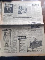 Hürriyet Gazetesi - Turkish Newspaper - 28 Şubat 1960 -  Mübarek Ramazan -Kavgayı Önlemek İçin Meclis Dün 15 Dakika Tatil Edildi - Hadise CHP'den Mustafa Saraç'ın İthamlarına Cevap Veren Sebati Ataman'ın Bir Sözü Üzerine Çıktı - Prenses Margaret Dün Anthony Armstrong ileNişan Yüzüğünü Taktı fotoğraf - Bitlis Muş Bölgesinde Çok Şiddetli Zelzeler - Celal Bayar Tahran'da İki Gün Kalacak - Yabancı Sermaye Yatırımı Hollandalılar Başta Geliyor - İtalya'da Yeni Kabine Solcuların Kuvvetlenmesine Sebep Olacak -  Beni Bırakma Aşk Romanı Yazan Harold Robbins Yazı Dizisi - Fransa Cezaevinde Oynanan Oyun - Carly Chessman'ın İdamını Tehir Eden Vali Güç Durumda - Kalp Aldanmaz Aşk Ve Macera Romanı Çizen Faruk Geç - Ayşe Nana Hadisesi Bir Dava Mevzuu Oldu - Yılların Ardından Yazan Muazzez Tahsin Berkand Yazı Dizisi - Ford Fairlame 500 ve Anglia otomobil Otomobil - Fenerbahçe Adaleti Penaltı Golü İle Yendi fotoğraf-  Futbol Federasyonu Reisi Faik Gökay Dün Bir Beyanat Verdi - Fatoş Çizgi Roman