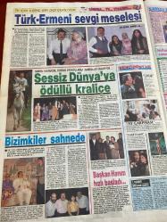 HAFTA SONU EKSTRA GAZETESİ DOĞUM GÜNÜ HEDİYESİ  ( Turkish Newspaper ) - 28 ŞUBAT 1992 - TAM TAKIM 8 SAYFADIR -Emrah-Nükhet Duru-Sehzade Cem-Soner Olgun-Nurhan Damcıoğlu-Sami Mutlu-Asım Ekren-Gelin Şahinoğlu-Nur Şahinoğlu-Atay Böcek-Ercan Öz-Yasemin Öz-Metin Üner-Zeynep Çamlıbel-Didem Kayalı-Yasemin Yelda Gül-Can Tanrıkay-Filiz Caner-Lara Doraner-Ümit Ak-Suna Uysal-Metin Küpeli-Orta Çamlıbel-Mahsun Onnik-Derya Vırat-Eser Şahin-Nihal Ertürk-Timur Ertürk-Gamze Gireg-Pervin Erbölücü-Figen Bilgiç-Şule Ortaca-Derya Vırat-Eser Şahin-Leyla Birgicay-Dilek Erkanlar-Ayşevin Uygur-Şebnem Figen-Yeşim Uz-Ümit Ak-Leyla Şerşes-Remzi Gümüş-Turgay Elmas-Dilek (Abalı) Elmas-Osman Selçuk-Dilbik Ültay-Ayşe Toros-Sevim Dede-Muazzez Baştürk-Nur Eser-Murat Efe-İbrahim Efe-Ayfer Pirinççi-Şebnem Sertel-Hülya Polat-Ayşe Nur-Bozkurt-Sibel Arda-Hakan Tepesli-Can Tanrıkay-Mine Gül-Nur İnci-Nihat Akın Yapma Emrah kıyma yengene-Hülya Avşar-Meral Görgün-Vural Görgün-Bülent Eczacıbaşı-Bülent Karagöz-Belgin Eczacıbaşı-F