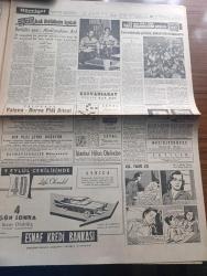 Hürriyet Gazetesi - Turkish Newspaper - 5 Eylül 1958 - kabinedeki değişiklikler dün belli oldu - İlk defa hükümete giren Haluk Şaman devlet vekili oldu - maliye vekili Hasan Polatkan sanayi vekaletine de vekillik edecek - başvekil ablam Menderes Zeynep Kamil Hastanesi'ne ilave olarak yapılan çocuk ve doğum pavyonlarının açılışını yaptı fotoğraf - Eisenhower Kızıl Çin'e sert ihtarda bulundu fotoğraf - Venedik festivali'nde dikkat çeken güzel Lynn Tracey fotoğraf - CHP ekibinin Karadeniz gezisinin dönüşü hadiselerle dolu geçiyor - ekmek çeşnisi yakında tekrar değiştirilecek - Faysal ve Nuri Sait Paşa nasıl öldürüldü Irak ihtilalinin içyüzü yazan Tahsin Öztin fotoğraflar Rüçhan Arıkan Yazı Dizisi - Amerika'nın zenci düşmanlığına güzel bir örnek daha 19 lira uğruna idam edilen Jimmy Wilson fotoğraf - Beşiktaş 2 Adalet 1 fotoğraf - Karagümrük Vefa bugün saat 16.00'da karşılaşıyor - Fenerbahçe ve İstanbulspor kampa giriyor - atletizmde Varşova Londra'yı 83 72 yendi - Fenerbahçe kombine bilet