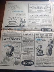 Hürriyet Gazetesi - Turkish Newspaper - 24 aralık 1955 - Cumhuriyet Halk Partisi Hürriyetçiler uğruna Cumhuriyetçi Millet Partisi ile dostluğu bozuyor - öğretmenler hindiyi kaybetti fotoğraf - Celal Bayar'ın Ürdün beyanatı - Dr Mükerrem Sarol meclis tahkikatı açılmasını istiyor - Ekrem Hayri Üstündağ bugün geliyor - Yaşar Doğu ekmek yemeye başladı fotoğraf - Makarios'un 9 yaşında olan yeğeni polislere taşla saldırdı - İmam Hatip okulunda Atatürk köşesi - Şişe suları 10 kuruştan 15'e yükseldi - Dostoyevski'nin kumarbazı gibi biri mahkeme başkatibi kumarın kurbanı oldu - Galata köprüsü'nün tarafında Migros kuruldu  fotoğraf - Hitler'i ben yaktım yazan Heinze Linge Yazı Dizisi - Neriman Köksal puro tuvalet sabunu kullanıyor - Edison ampul - Sabite Tur Gönül Yazar Cağaloğlu lokalinde - Müzeyyen Senar bebek bahçesinde - pazar günü Fransa B takımıyla karşılaşacak olan Türk milli futbol takımı Paris'te idman yaptı fotoğraf - Fenerbahçe Beşiktaş maçını Zülbahar Sağnak idare edecek