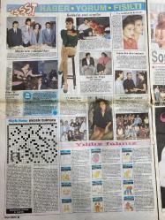 HAFTA SONU EKSTRA GAZETESİ DOĞUM GÜNÜ HEDİYESİ  ( Turkish Newspaper ) - 30 EYLÜL 1988 - TAM TAKIM 8 SAYFADIR -Dursel Dalkılıç-Gül Gülenmen-Davut Okyay-Zehra Eren-Selçuk Eren-Murat Tüfekçi-Burçin Tüfekçi-Tülay Karatay-Suna Metin-Bül Özman-Yavuz Mitel-Nalan Ögül-Tülay Akarsu-Mehmet Tuna-Melda Tuna-Tuğana Gebar-Nilgün Çumralı-Ayşegül Çavuşoğlu-Sermin Çapa-Şule Çavuşoğlu-Muzaffer Galeride-Ayşe Kula-Şakir Koca-Toycu-Şebnem Lalay-Leyla Lalay-Aylin Aydın-Kemal Mesli-Ebibe Dolu-Nilüfer Demren-Selma Tahmer Bilen-Be Bek Ortaylar-Gülser Yılmazer-Selma Kasapoğlu-Fatoş Umutlar-İlker Şenler-Erken Onur-Ayşen Erdal-Lütfü Erdal-Süreyya Erdal-Ülkü Kimnaz-Şakir Çavuşoğlu-Bülent Akyol-Tuğraoğlu-Gülümser Mocanlı-Can Koya-Ali Şahbaz-Nadide Yusufoğlu-Meral Batol-İpek Güler-Asuman Danışkan-Gülay Ügünlü-Herman Bayraktar-Sema Birlik-Sezin Atay-Mahmut Atay-Harika Avcı-David Hutton-Ali Rıza Başar-Nilüfer-Ahmet Kurtuluş-Emel Sayın-Nükhet Duru-Şener Şen-Bennu Kora-Berna Kora-Karen Kora-Etual-Güzel Nalan-Demir Nalan