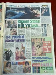 HAFTA SONU EXTRA GAZETESİ DOĞUM GÜNÜ HEDİYESİ  ( Turkish Newspaper ) - 21 EKİM 1993 - TAM TAKIM 16 SAYFADIR - Demet Akalın’ın koleksiyonundaki son erkek Emrah -Hülya Avşar Berlin Berlin-Güner Ümit-Pınar Arlı-Arslan Güven-Demet Sağıroğlu-Kenan Doğulu-Kayahan-Ramiz Dağlı-Muhlis Akarsu-Hülya Süer-Yıldız Tilbe-Suat Suna-Atilla Aslan-Gülay-Fikri Sağlar-Halil Ergün-Ürfan Tözüm-Yavuz Özkan-Yalçın Tura-Teoman Yaman-Ahmet Ümit-Arkın Turnike-Akif Sabri Şahinoğlu-Arzu Kınacı-Cihan Kılıç-Altan Tüzmen-Pembe Tüzmen-Öner Tüzmen-Sevgi Turan-Solmaz İnsel-Naz Sporel-Merve Oktay-Deniz Malkoç-Nilgun Melis-Mehmet Esinli-Ercan Saat-Orhan Taşan-Doğan Kasaroğlu-Gülben Yılmaz-Ertan Sever-Selim Paşaoğlu-Eyüp Karadayı-Hanife Kahraman-Hüseyin Savcı-Sadri Alışık-Kerem Alışık-Sibel Turnagöl-Yusuf Kulca-Necat Alp-Ahmet Uğurlu Bay Turnike’nin gizli marifetini açıklıyoruz-Güner Ümit’in seks kaseti-Pınar’ın özel kadını-Vurdu mu deviriyor-Kapı gibi kadın-Makyaj ona yabancı-Erkekleri aratmıyor-POP aşk-Kenan Doğulu çıldır