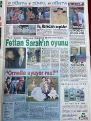 HAFTA SONU EXTRA GAZETESİ DOĞUM GÜNÜ HEDİYESİ  ( Turkish Newspaper ) - 11 MART 1993 - TAM TAKIM 16 SAYFADIR -İhsan Yalçın-Belinda-Güney Yalçın-Halil Ergün-Zerrin Özer-Akın Akıncı-Mahir Özmen-Sarah Ferguson-Prens Andrew-Peter Kirsl-Ornella Muti-Franco Cittadini-Ramiz Dağlı-Metin Özkul-Eda Özkul-Aydın Esen-Erkal Zenger-Ahmet Karaca-Nurdan Torun-Müjde Ar-Ebru Gündeş-Yunus Bülbül-Sazer Güvenir-Hayriye Koyun-Fatoş Koyun Telefonda cinsel keyif-İhsan Yalçın’dan yeni bir çapkınlık daha-Dansözle tele aşk-Başkan Bey’in ilk cinsel keyif sabıkası-Bayan Yalçın’dan destek-Gizlenen sahneler-Sarı tebessüm-Evli kadın genç sevgili-Zerrin’in verilmiş sadakası varmış-Camgöz başkan-Haline şükrediyor-Fettan Sarah’ın oyunu-Ornella uyuyor mu-Ve hanedanı soydular-Eastwood’un gençlik sırrı-Porno TV patroniçesi-Özkülüler’in büyük oyunu-Protest müziğin sessiz savaşçısı-Yasa yolda kasetler depoda-Eurosion gerçeği-Başkent’te günün konusu-Azerbaycan’dan gelen cariye-İtirafçıya ölüm tehdidi-Abacı’dan gazinocuya ceza-