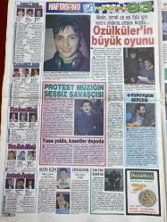 HAFTA SONU EXTRA GAZETESİ DOĞUM GÜNÜ HEDİYESİ  ( Turkish Newspaper ) - 11 MART 1993 - TAM TAKIM 16 SAYFADIR -İhsan Yalçın-Belinda-Güney Yalçın-Halil Ergün-Zerrin Özer-Akın Akıncı-Mahir Özmen-Sarah Ferguson-Prens Andrew-Peter Kirsl-Ornella Muti-Franco Cittadini-Ramiz Dağlı-Metin Özkul-Eda Özkul-Aydın Esen-Erkal Zenger-Ahmet Karaca-Nurdan Torun-Müjde Ar-Ebru Gündeş-Yunus Bülbül-Sazer Güvenir-Hayriye Koyun-Fatoş Koyun Telefonda cinsel keyif-İhsan Yalçın’dan yeni bir çapkınlık daha-Dansözle tele aşk-Başkan Bey’in ilk cinsel keyif sabıkası-Bayan Yalçın’dan destek-Gizlenen sahneler-Sarı tebessüm-Evli kadın genç sevgili-Zerrin’in verilmiş sadakası varmış-Camgöz başkan-Haline şükrediyor-Fettan Sarah’ın oyunu-Ornella uyuyor mu-Ve hanedanı soydular-Eastwood’un gençlik sırrı-Porno TV patroniçesi-Özkülüler’in büyük oyunu-Protest müziğin sessiz savaşçısı-Yasa yolda kasetler depoda-Eurosion gerçeği-Başkent’te günün konusu-Azerbaycan’dan gelen cariye-İtirafçıya ölüm tehdidi-Abacı’dan gazinocuya ceza-